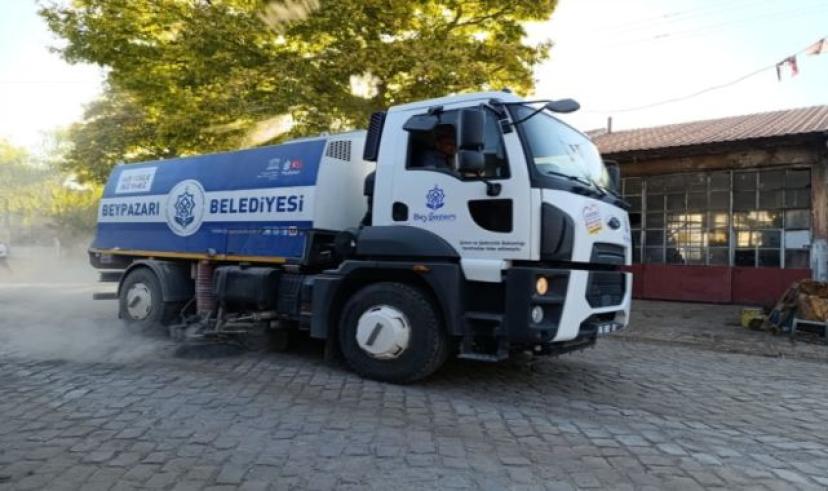 Aşağı Sanayi Sokakları fırçalı araçla temizlendi