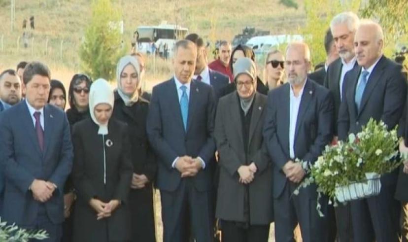 Bakanlar, Diyarbakır’da Narin Güran’ın kabrini ziyaret etti