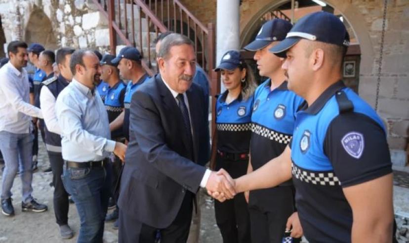Başkan Topuz, Zabıta Haftası’nı Personeli ile kutladı