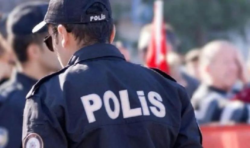 Beykoz’da yol kenarında pimi çekilmemiş 2 El bombası bulundu
