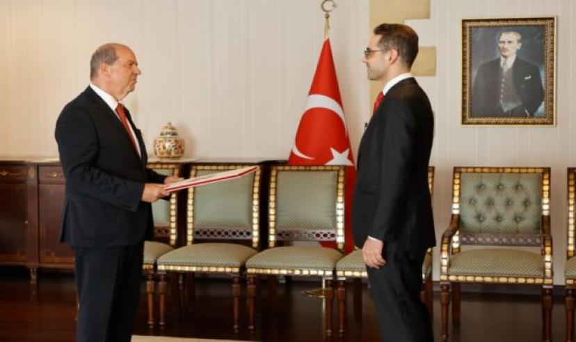 Büyükelçi Yasin Ekrem Serim, güven mektubunu sundu ve  anıtları ziyaret etti
