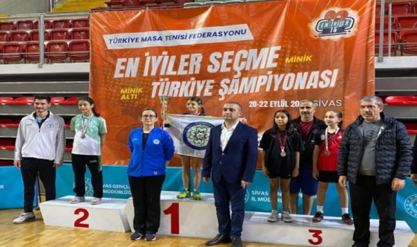 Büyükşehir Sporcusu Masa Tenisinde Türkiye Şampiyonu oldu