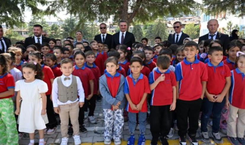 Isparta’da da yeni eğitim-öğretim yılı zili çaldı