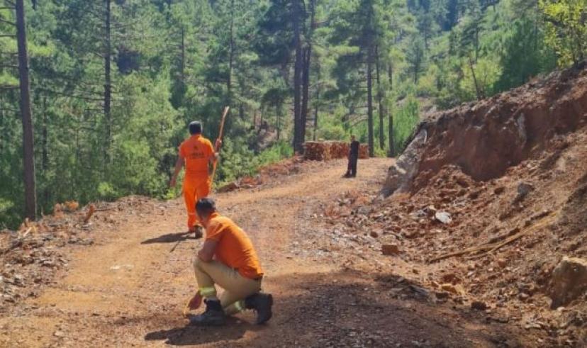 Isparta’da orman yolu yapım çalışmaları devam ediyor