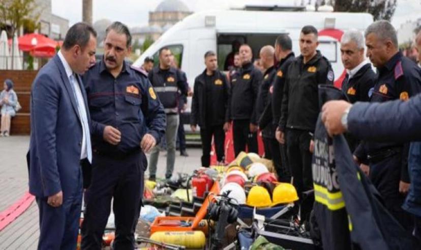 Kars Belediye Başkanı Ötüken Senger, İtfaiye Haftasını kutladı