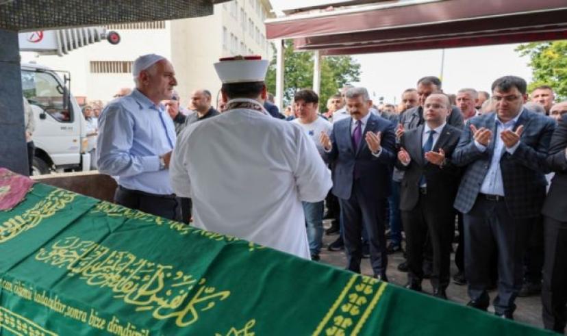 Artvin Valisi Ergün, Cenaze Törenine Katıldı