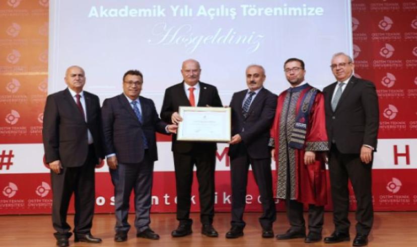 ATO Başkanı Baran’a “Üstün Hizmet Ödülü” takdim edildi