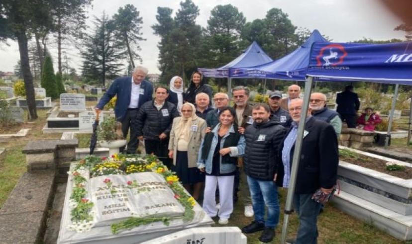 Avni Akyol, Düzce Şehit Mezarlığı’nda anıldı