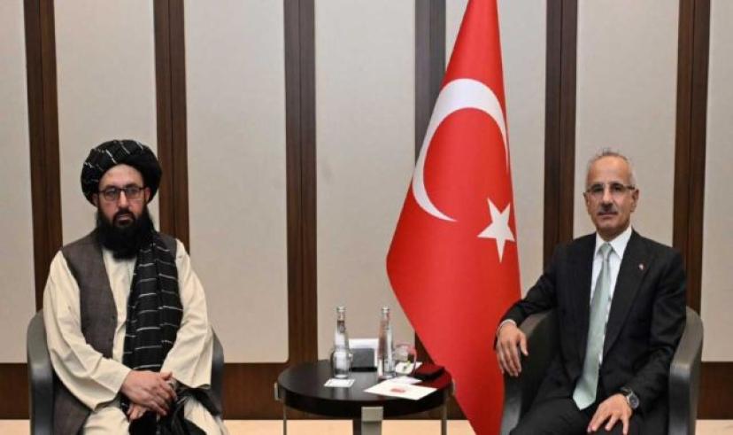 Bakan Uraloğlu, Afganistan Ulaştırma Bakan Vekili Akhundzada ile görüştü