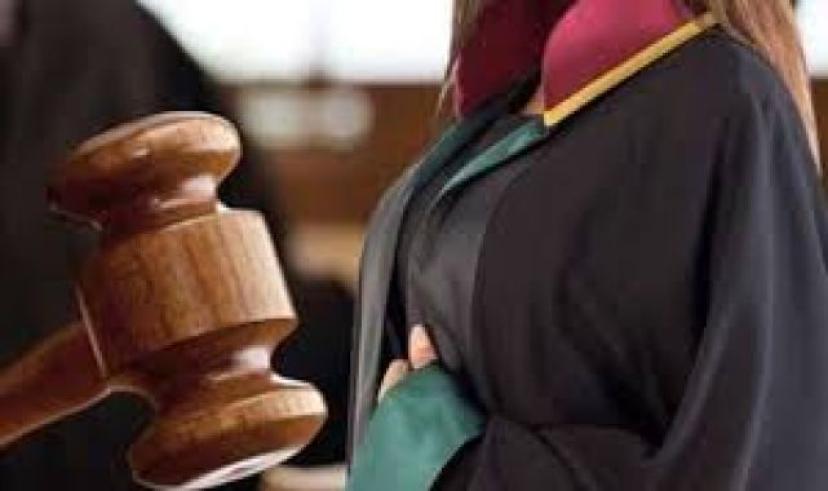 Başörtülü hakimi kabul etmeyen avukata dava