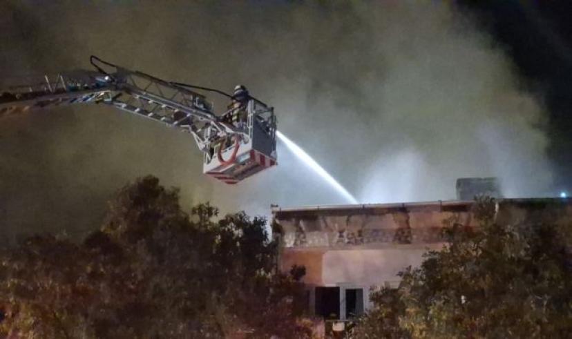 Beypazarı’nda korkutan yangın: Yangında evin çatısı tamamen yandı