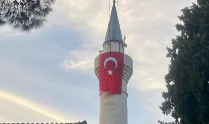 Bodrum’da Camiler Türk bayraklarıyla donatıldı