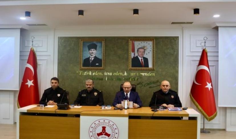 Giresun Valisi Mehmet Fatih Serdengeçti basını bilgilendirdi