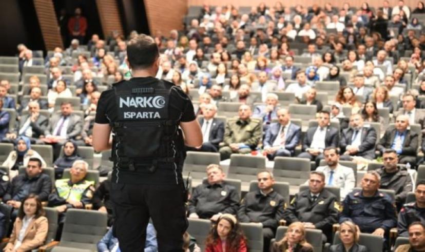 Isparta Valisi: “Zehir tacirlerine uykuyu haram edeceğiz”