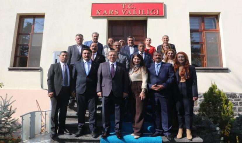 Kars Kent Konseyi’nden Vali Polat’a ziyaret