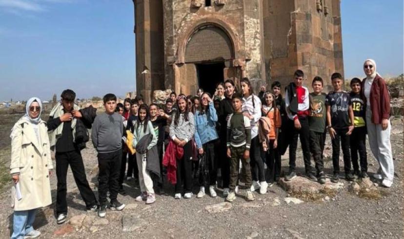 Karslı öğrenciler Kafkas Projesi kapsamında gezi gerçekleştirdiler