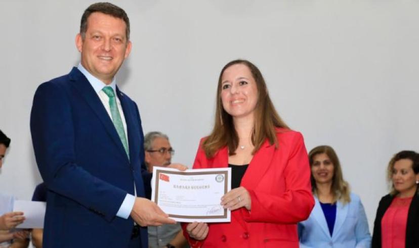 Kaymakam Ürkmezer’den milli eğitim çalışanlarına başarı belgesi
