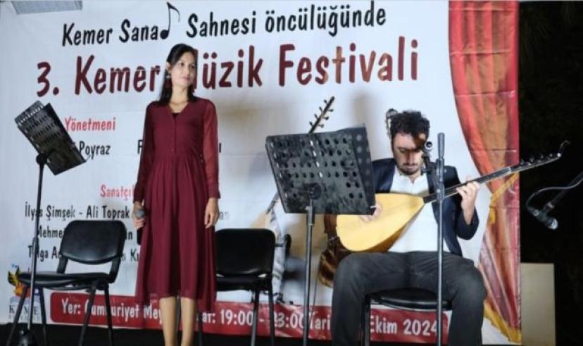 Kemer’de müzik festivali gecesi