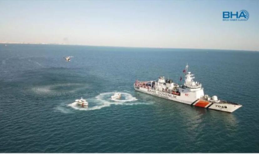 Mersin’de Cumhuriyet’in 101. Yılı’na özel “Deniz Gözü” gösterisi