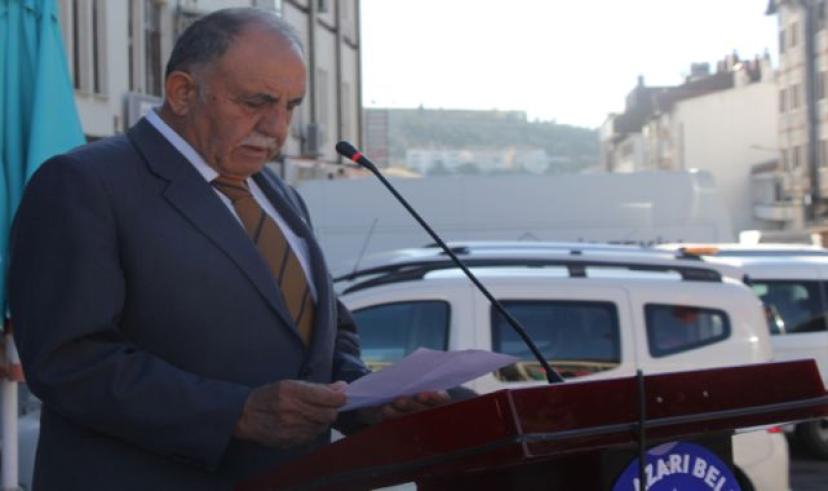 Muhtarlar, 19 Ekim muhtarlar günü dolayısıyla anıta çelenk koydu: