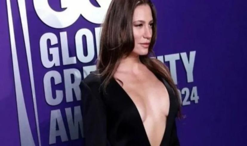 Serenay Sarıkaya, New York’taki galayı salladı!