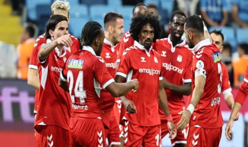Sivasspor, Adana Demirspor karşısında 2-0 geriden gelerek kazandı