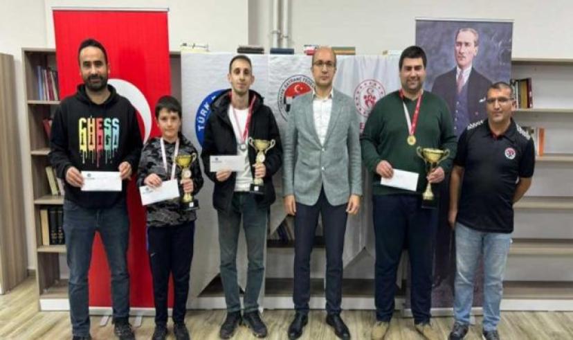 Türk Eğitim-Sen Kars Şubesi Satranç Turnuvası sona erdi