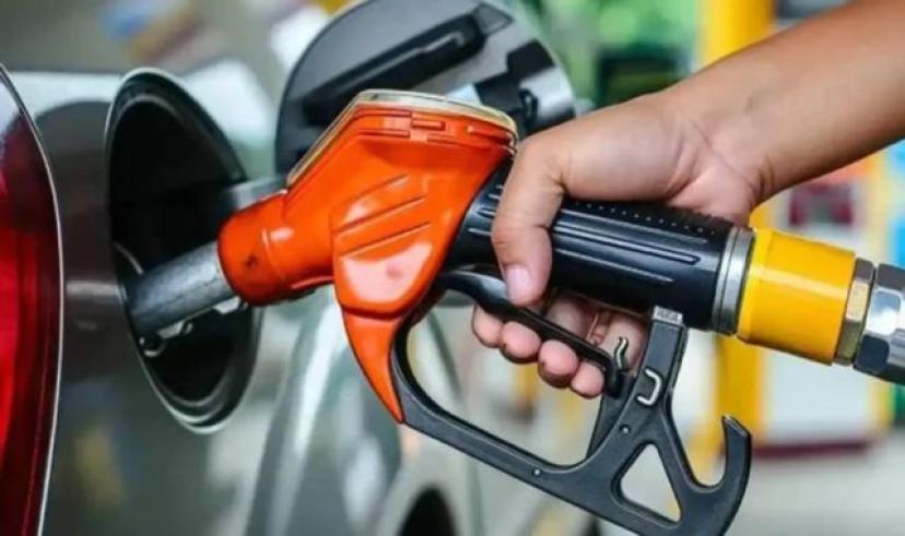 Benzine zam geliyor!