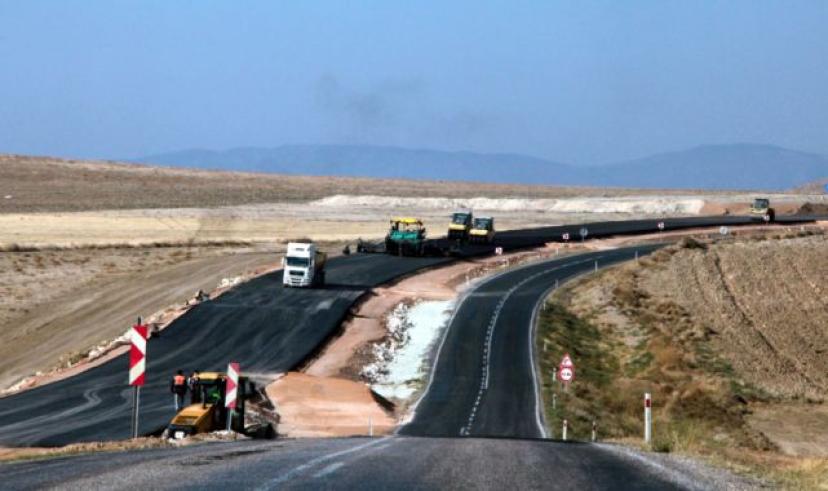 Beypazarı’nda yapımı tamamlanan 4 kilometrelik yol ulaşıma açılacak