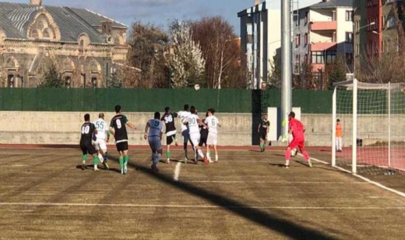 Kars 36 Spor, Giresun Batlamaspor karşısında 3 golle dağıldı