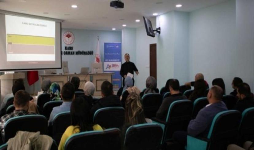 Kars’ta kamu kurumu personellerine Kamu İhale Kanunu eğitimi verildi