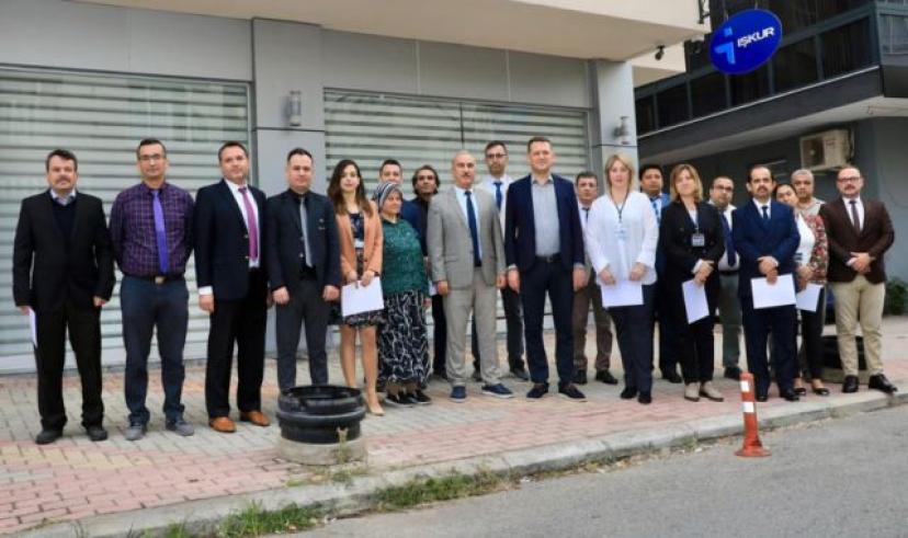 Kaymakam Ürkmezer’den İŞKUR memurlarına başarı belgesi