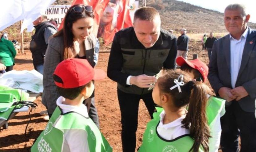 Milas’ta binlerce fidan toprakla buluştu