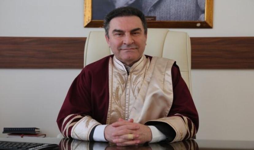 Prof. Dr. Zakir Avşar: Yasaya uymayanların hukukun üstünlüğü diye cümle kurmaları anlamsız