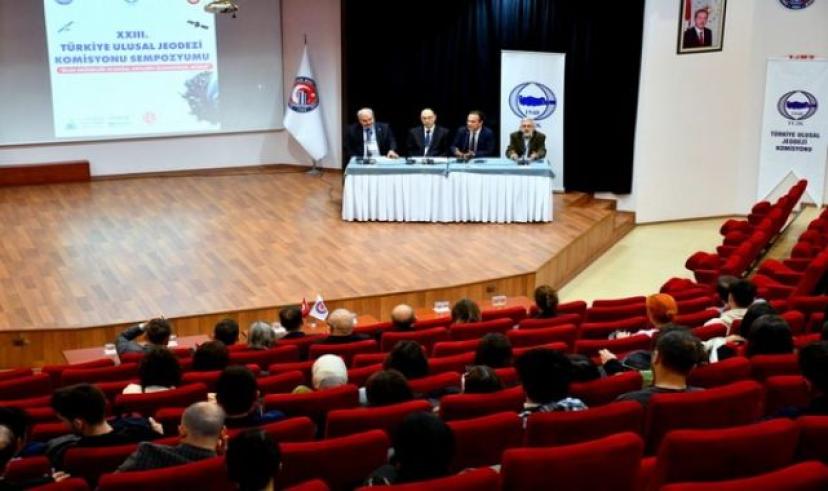 Türkiye Ulusal Jeodezi Komisyonu sempozyumunun açılışı Çanakkale’de gerçekleşti
