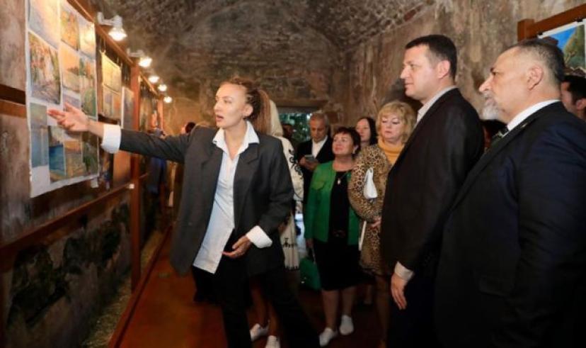 Ukraynalı kadın ressamların gözünden Alanya resim sergisi açıldı