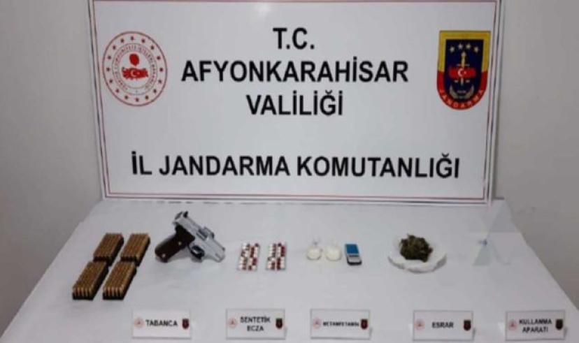 Afyonkarahisar’da jandarma göz açtırmıyor