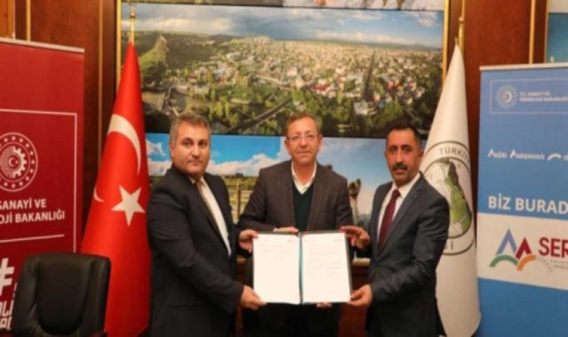 Arpaçay Kütük Evi Çıldır Gölü’nün yeniden markası olacak