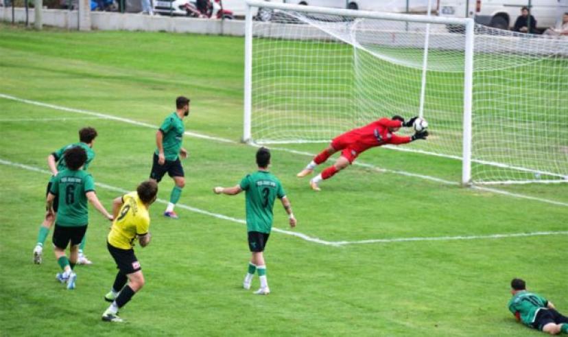 Demre stadyumu yenilendi, ilk maçlar heyecan yarattı