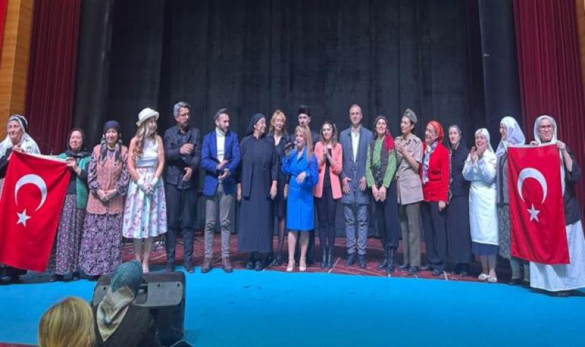 Dünya Kadın Hakları, Tiyatro gösterisiyle kutlandı: