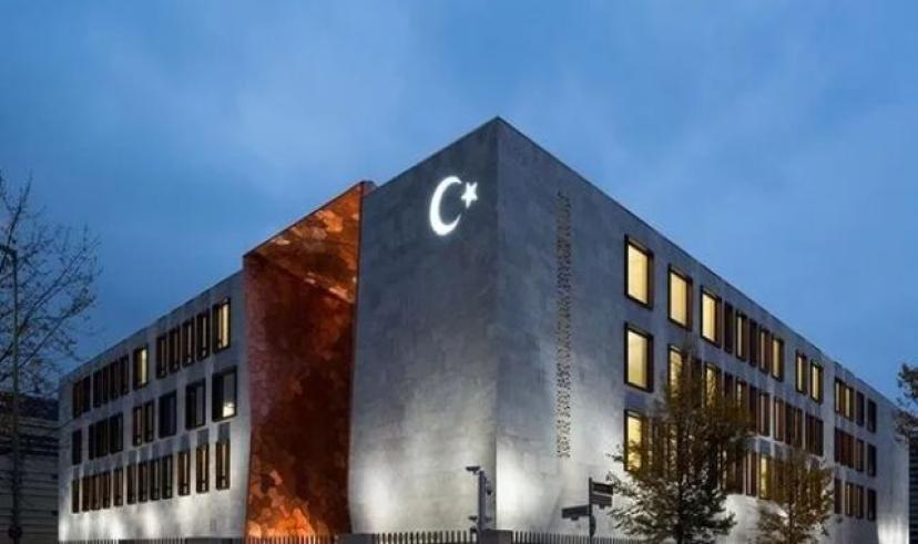 Frankfurt başkonsolosluğuna ait binaya işgal girişimi