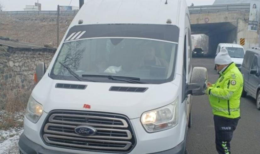 Kars’ta okul servisleri denetlendi