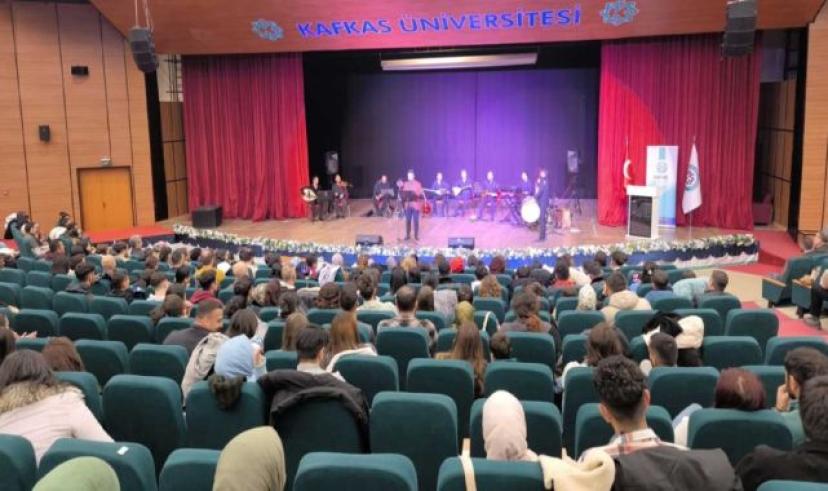 KAÜ’de “Anadoludan Renkler” temalı konser düzenlendi