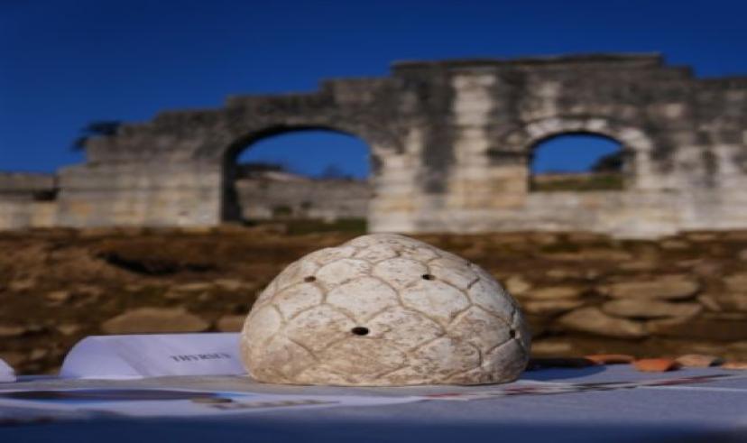 Roma dönemine ait tiyatro bileti bulundu