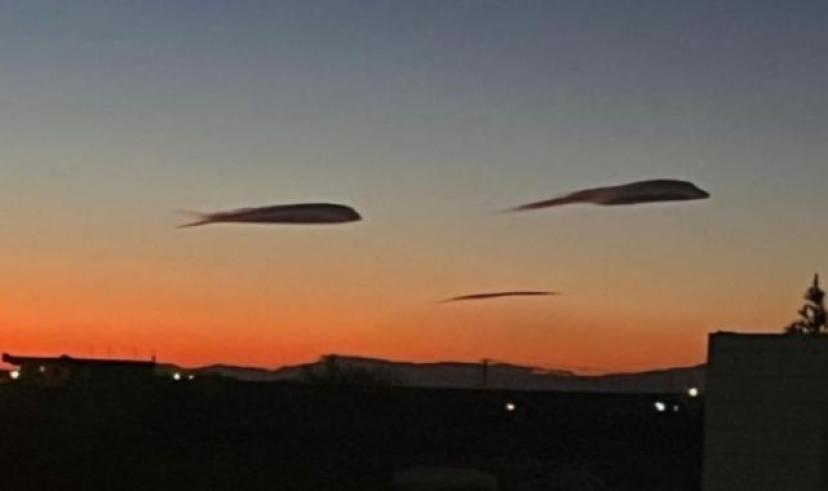 Şanlıurfa’da ‘keyifsiz yüz’ emojisine benzeyen bulutlar…