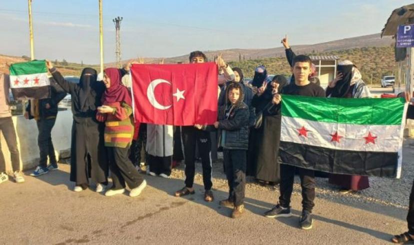 Suriyeliler ülkelerine dönüyor