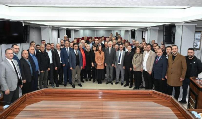 Sütçüler’de muhtarlar Başkan Başdeğirmen’i ziyaret etti: Her bir köyün derdiyle dertlenen bir başkanımız var