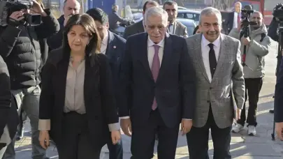 DEM Parti İmralı Heyeti, Barzani ile görüştü