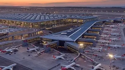 İstanbul'da kar yağışı: THY uçak seferlerini iptal etti