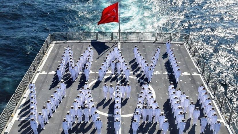 Sahil Güvenlik helikopterleri "Mavi Vatan"da kritik görevlerde